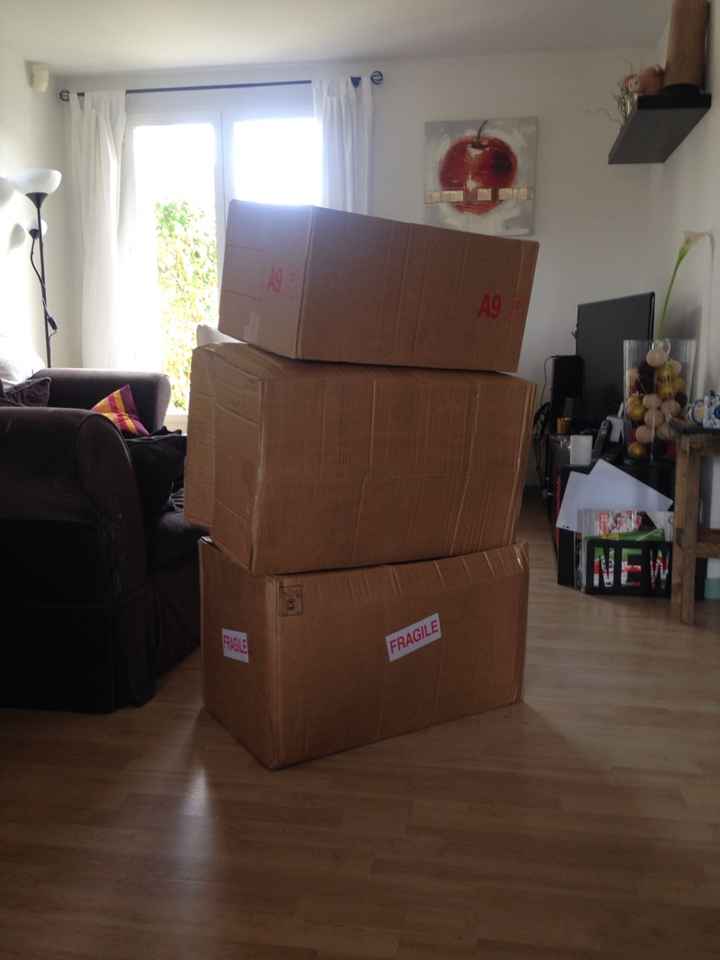 Tel une gosse qui s'apprête à ouvrir les cadeaux de Noel !!!!