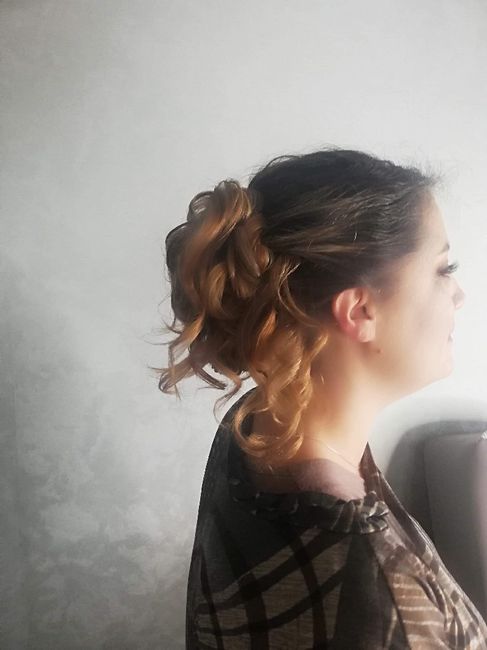 Essai maquillage et coiffure vous en pensez quoi les filles? 3