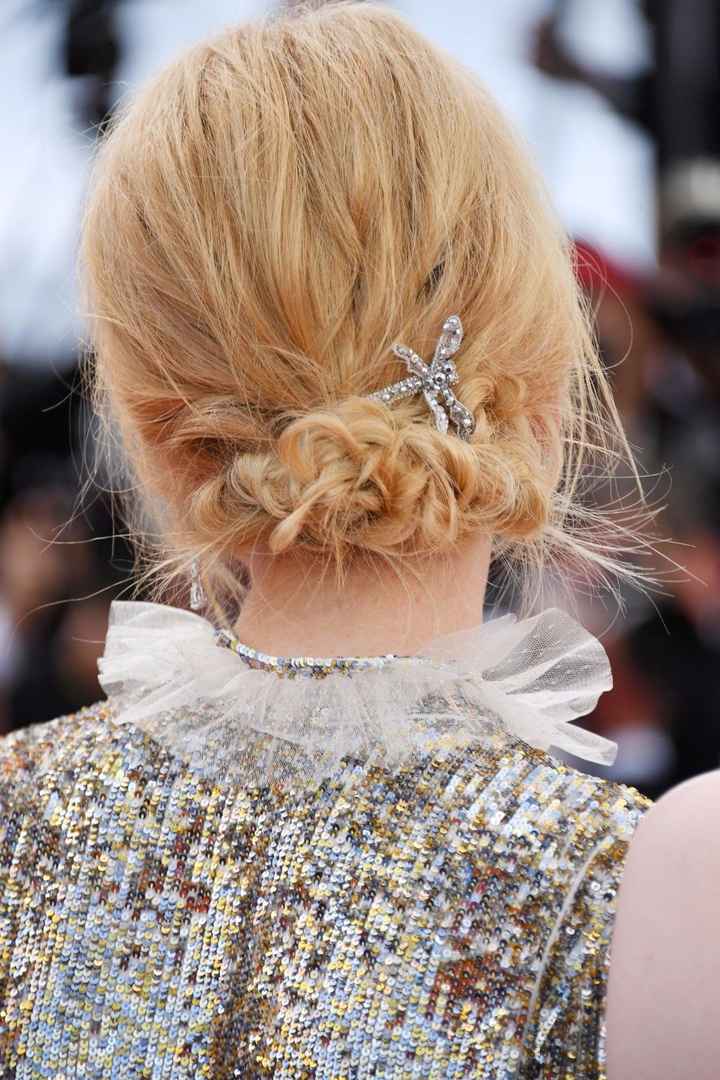 2- Le chignon bas tresssé et flou de Nicole Kidman