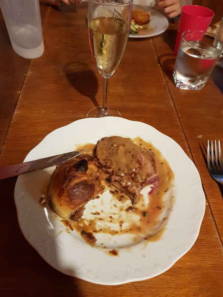 magret canard sauce au poivre feuilletté d oignons rouge foie gras pomme