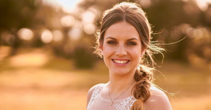 5 façons de porter la queue de cheval le jour de son mariage ! 3