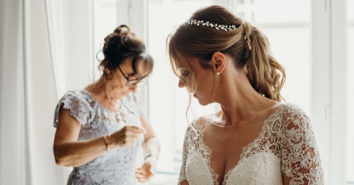 5 façons de porter la queue de cheval le jour de son mariage ! 4