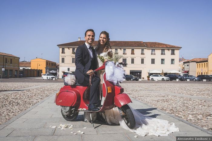 Le scooter des mariés 🛵 2