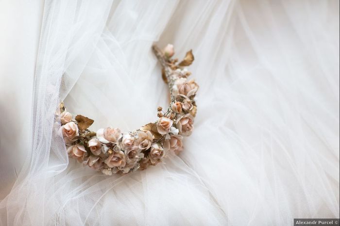 Donne une note à cette couronne de fleurs 🌸 1