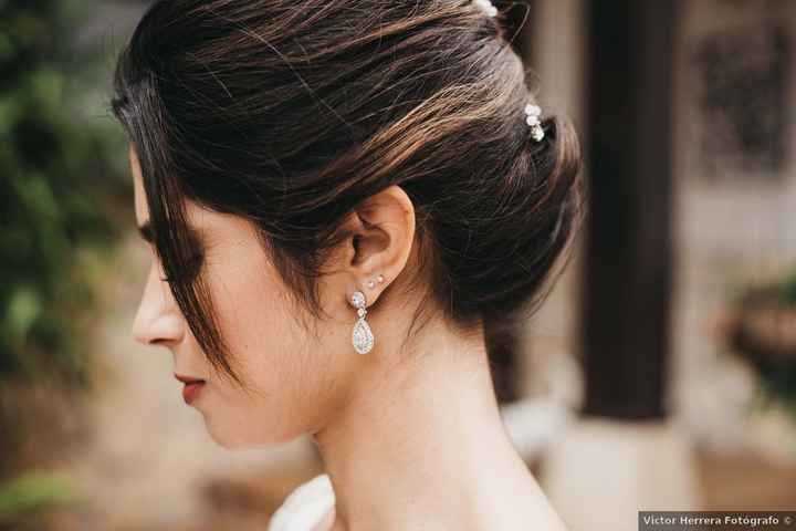 🏆 Ces boucles d'oreilles - 1