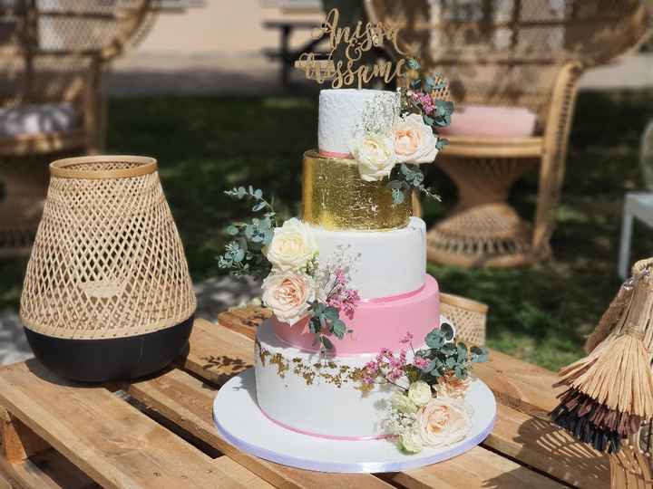 Des détails dorés sur le Wedding cake ✨ - 1