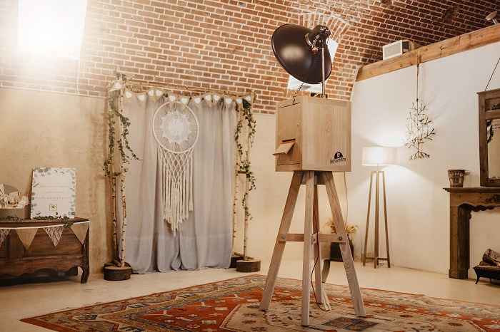 Décor photobooth : une idée pour un mariage bohème 🌻 - 1