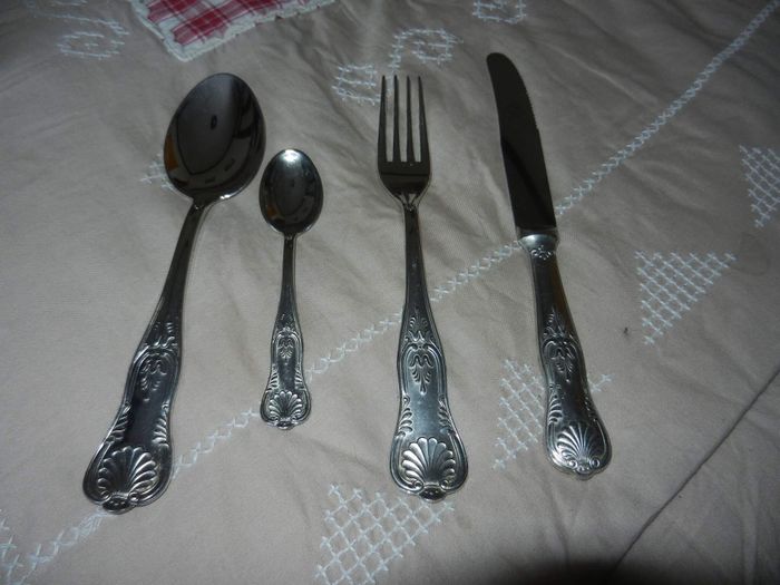 💕mes assiettes porcelaines💕dorées - 5