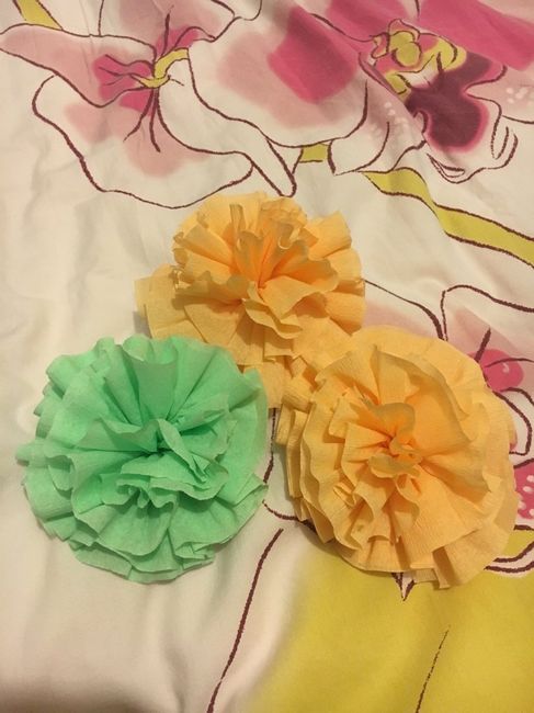 Fleur en crepon - 1