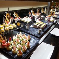 une partie du coin des desserts! buffet à volonté!