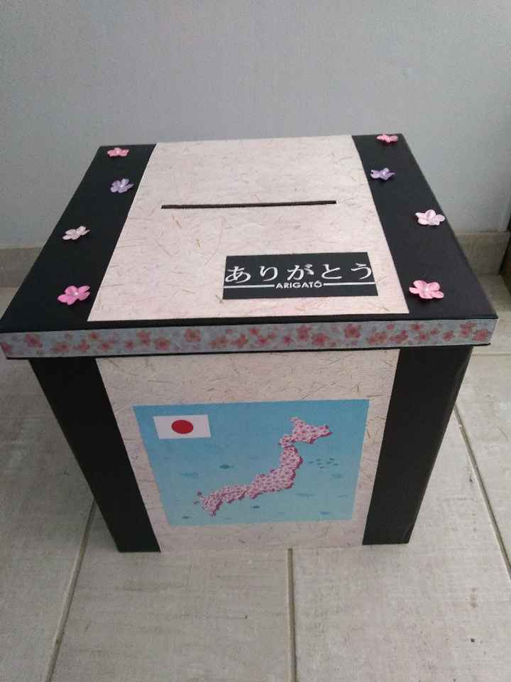 Urne et livre d'or - 1