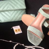 Chaussures colorées ou blanches ? - 1