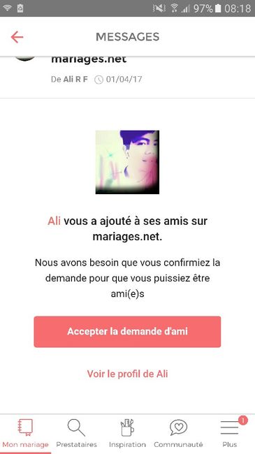 Demande d'amis bizarre - 1