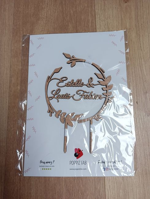 Cake topper en bois personnalisé 1