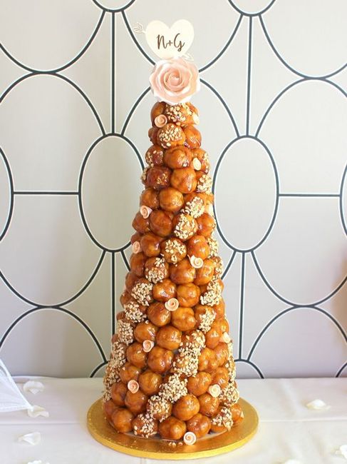 Cake topper en bois personnalisé 2