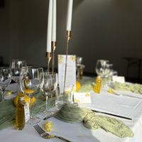 Stabilité des bougeoirs sur le centre de table - 1
