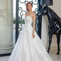 Choisis la robe de tes rêves sur notre catalogue 👰 - 1