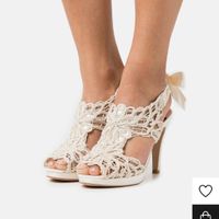 Dis-nous si tu as déjà trouvé tes chaussures de mariée ! - 1