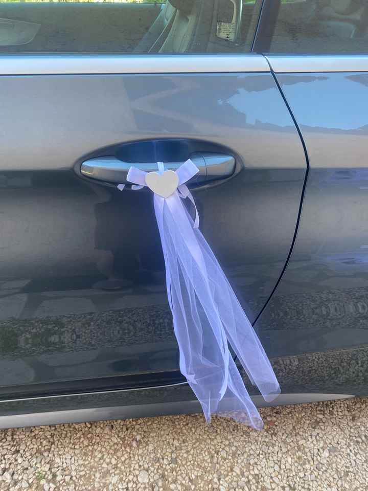 Décoration voiture mariés - 3