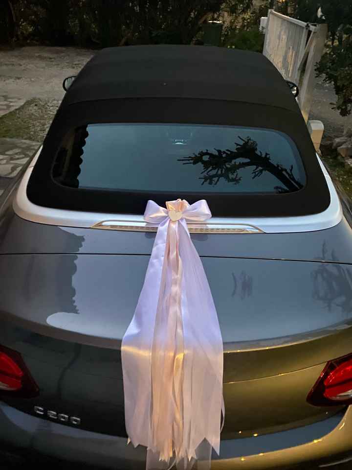 Décoration voiture mariés - 5