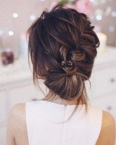  Coupe cheveux. - 1