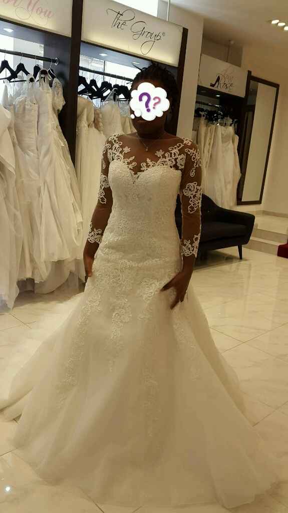 Essayage de robes - 1
