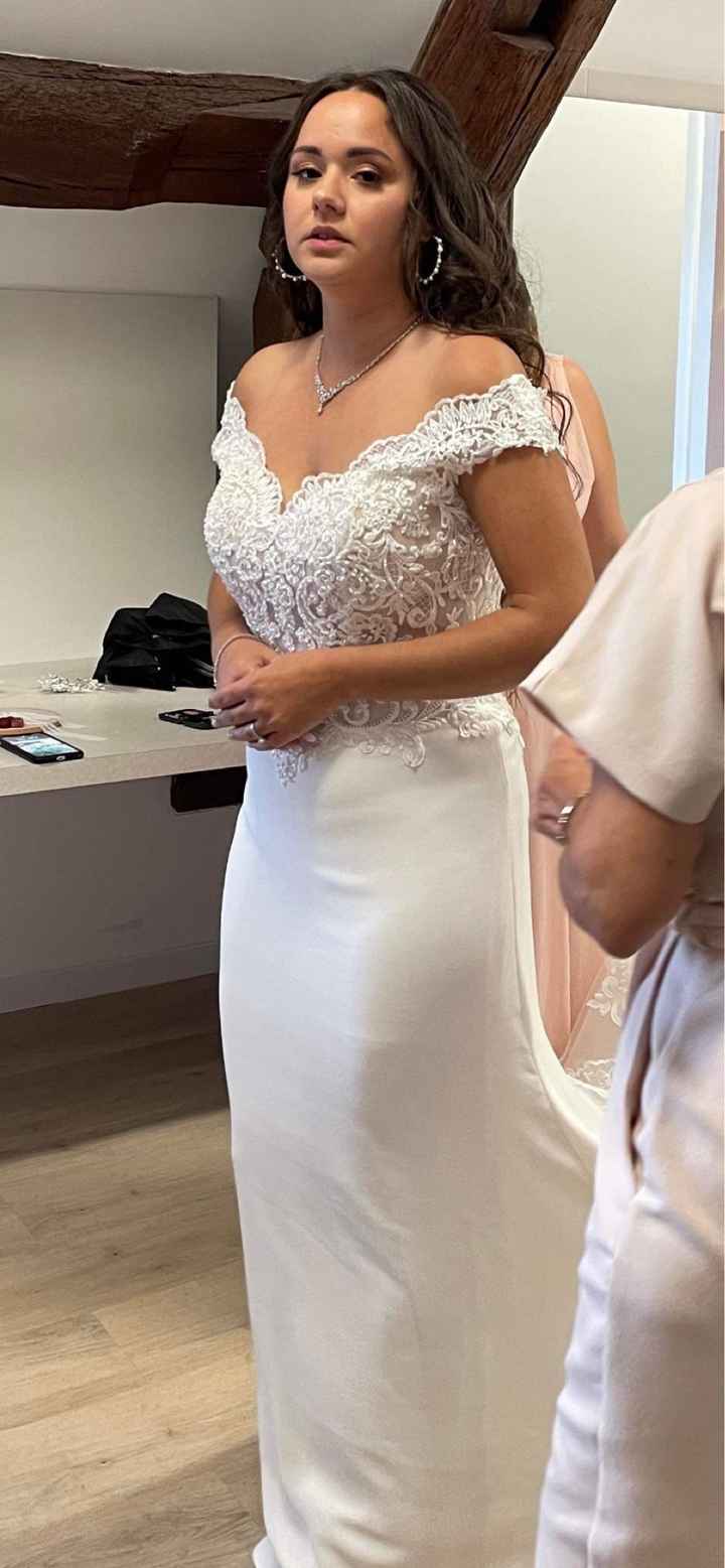 Choix de maintien poitrine robe transparente au dos - 1