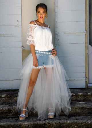  Robe de mariée classique ou...plus originale? Votez 😃 - 16