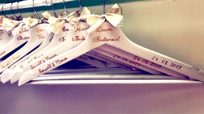 Nos cintres personnalisés 🎀 - 2