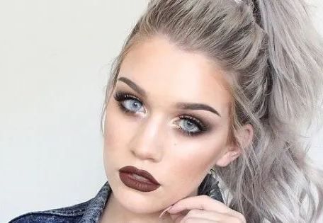 Maquillage et couleur de cheveux 9