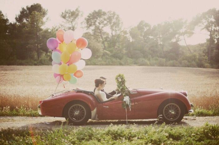 Déco voiture : boites conserves ou ballon helium qui a osé ? - 3