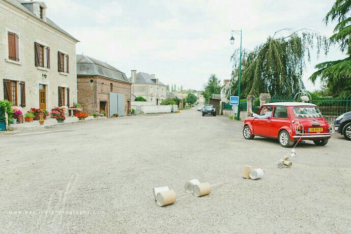 Déco voiture : boites conserves ou ballon helium qui a osé ? - 4