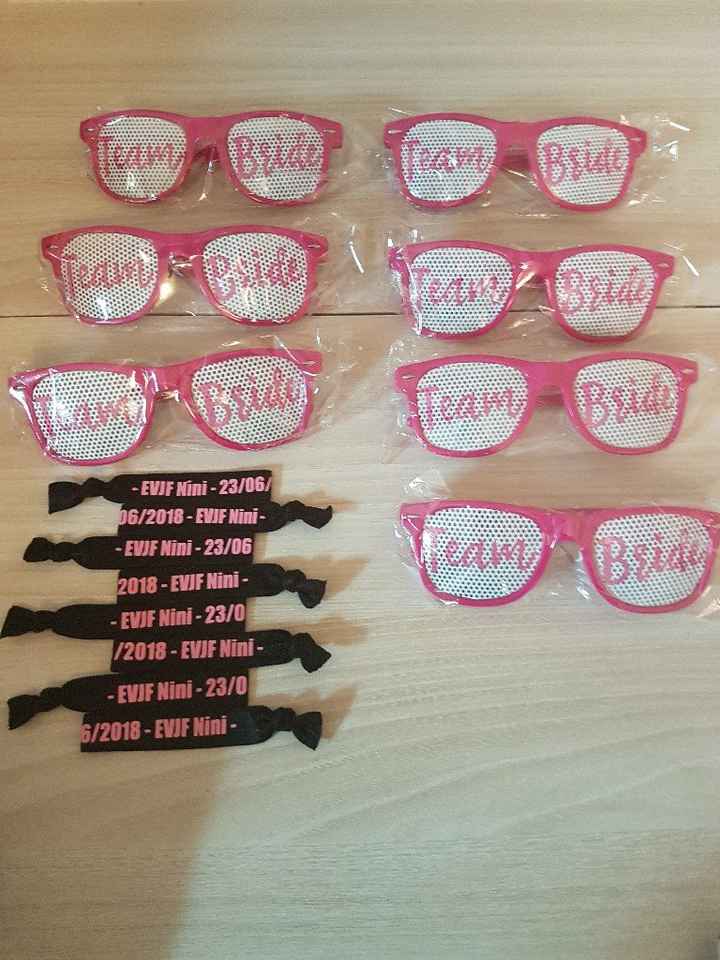 Des p'tits cadeaux 😁 - 1