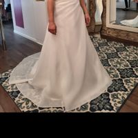 En plein choix de robe,... Qu'en pensez-vous ? - 1