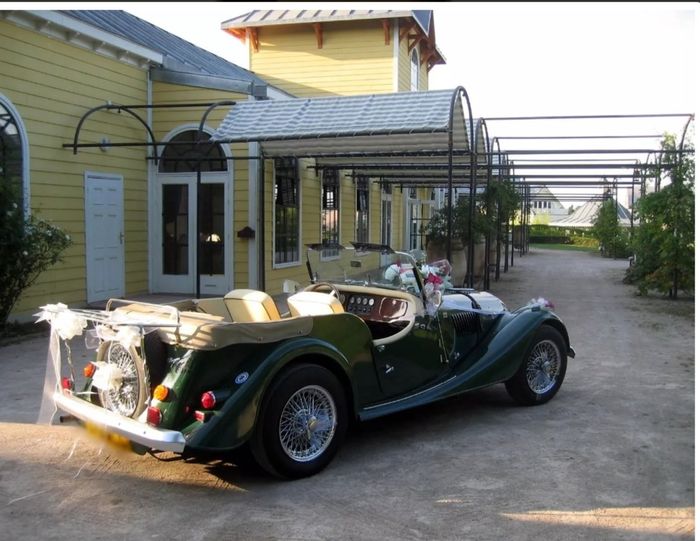 Dans quel voiture arrive la mariée 2