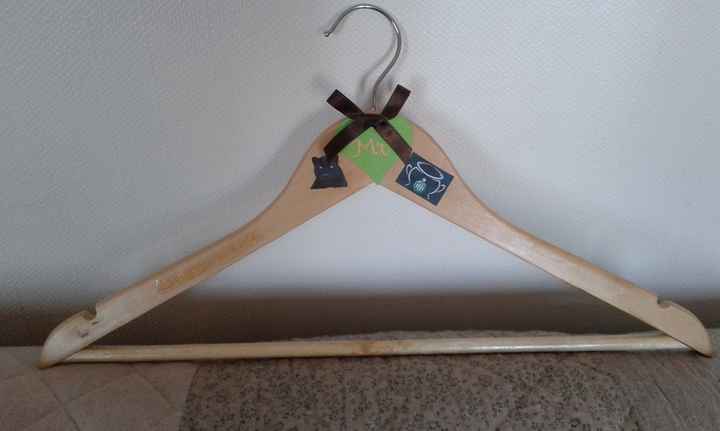 Cintre foot de chéri