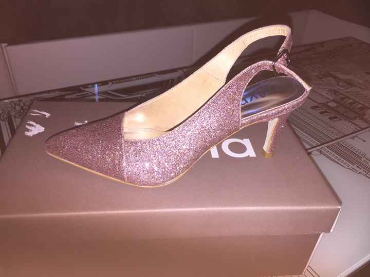 Montrez moi vos chaussures - 1