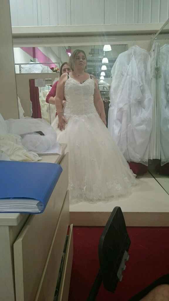 Que pensez-vous de cette robe sur moi ?  - 1