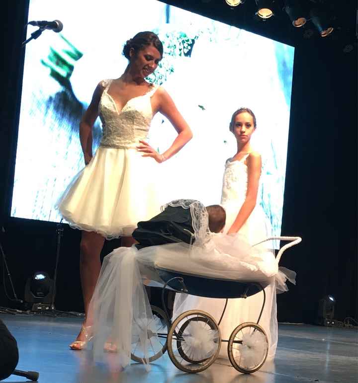  Salon du mariage défilé de robes de mariées qu’en pensez vous? - 1