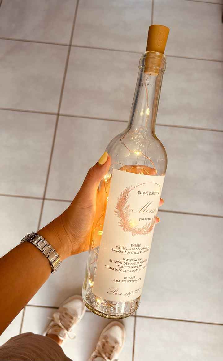 Menus bouteilles de vin - 1