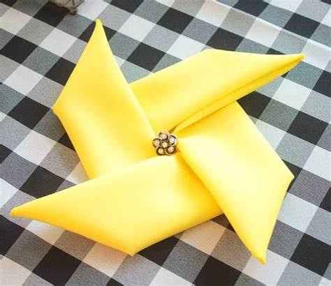 pliage ou Déco de serviette de tables - 4