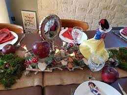 Deco table - 9