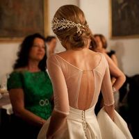 Quelle coiffure avec une robe dos nu ?? - 1