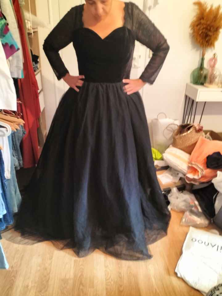 Recherche robe mariée noire. - 2