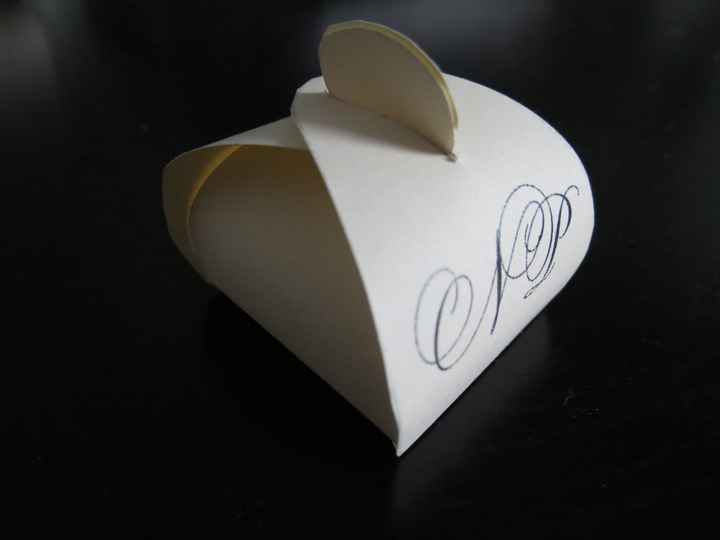 Contenant à dragées prototype 1