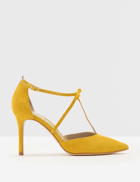  Help recherche chaussures jaunes... - 1