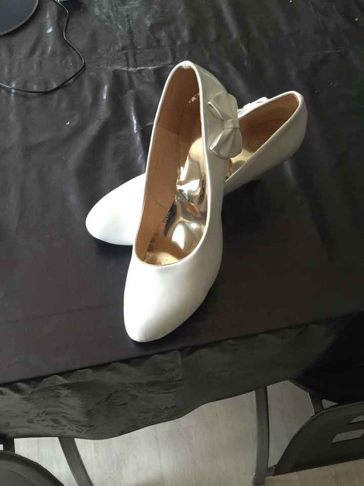 J'ai les chaussures - 1