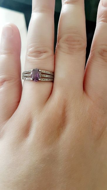 Et vous à quoi ressemble votre bague de fiançailles ? - 1