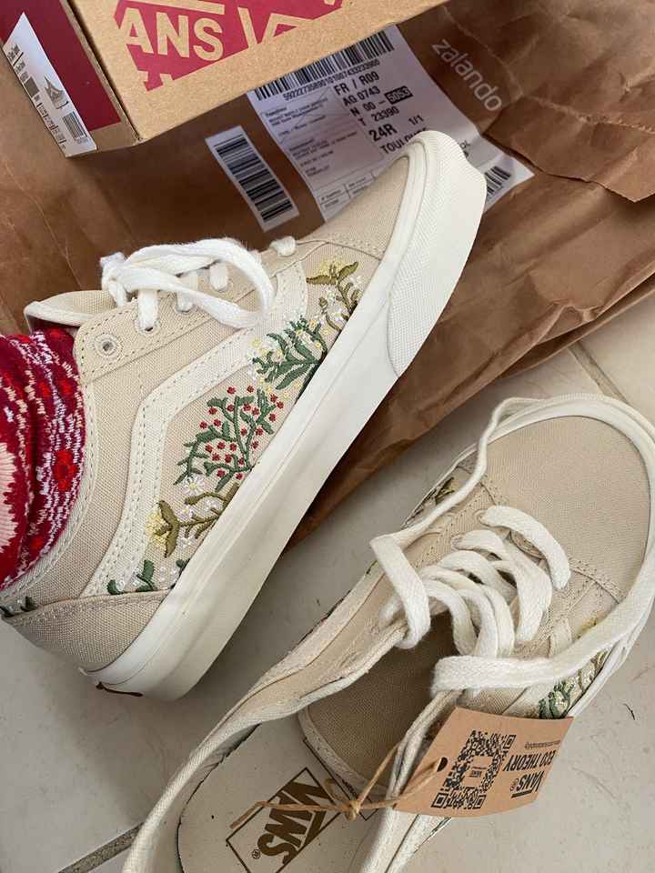 Chaussures (baskets) - 1