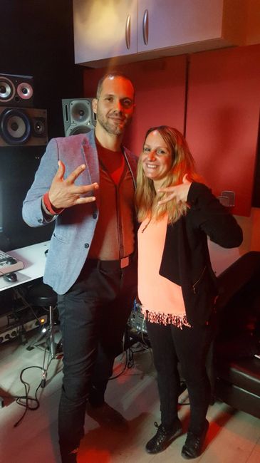 avec le monsieur du studio